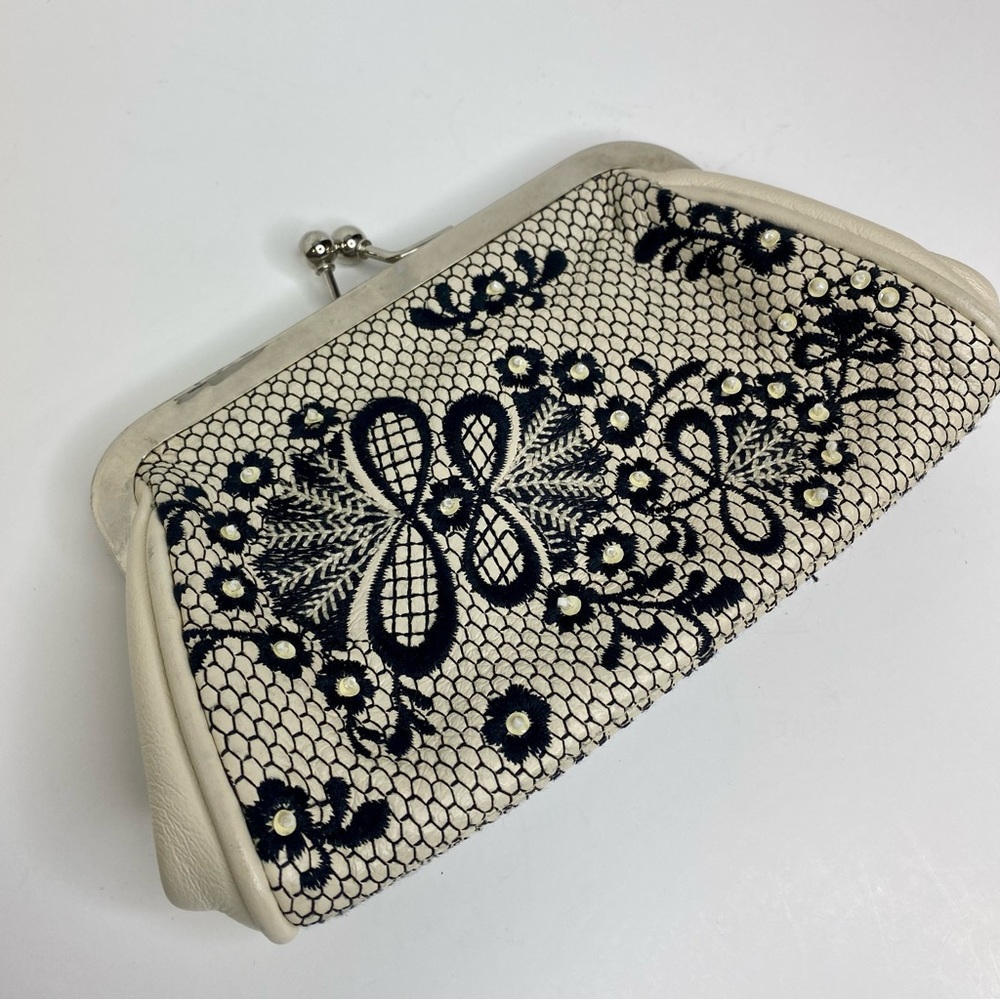 Isabella Fiore clutch wallet - Picture 2 of 6